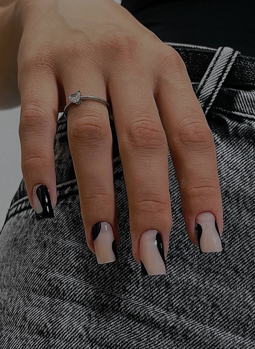 Четкий квадрат, работа Pick Me Nails Ufa